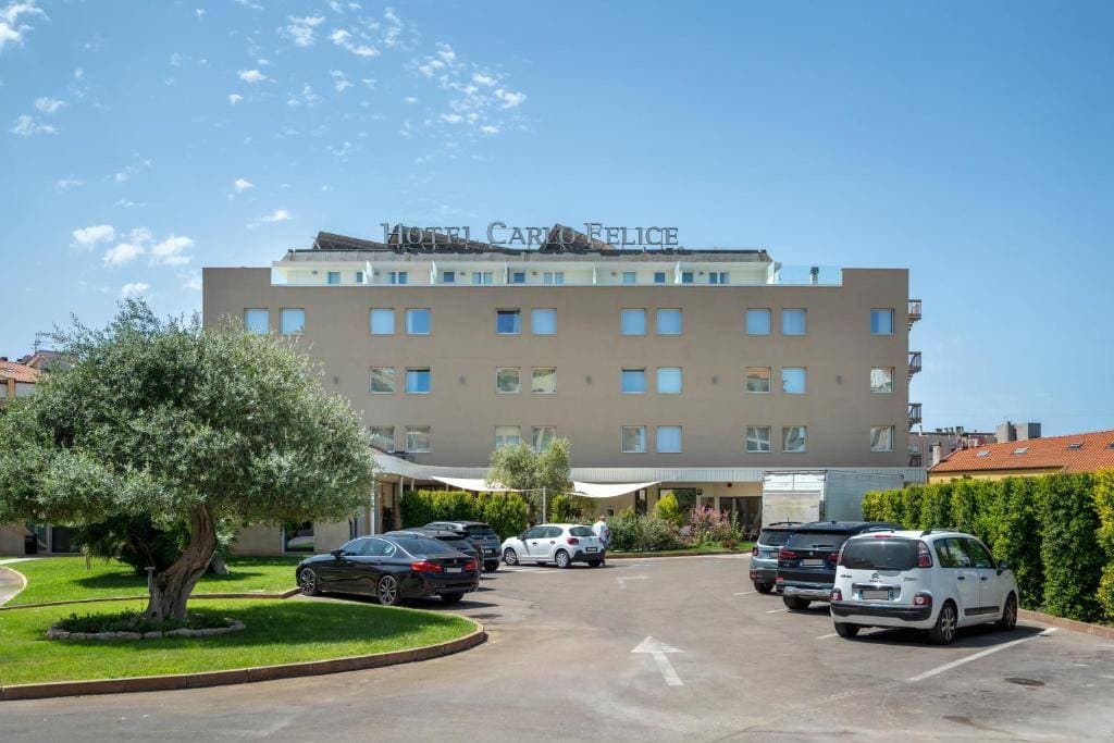 Hotel Carlo Felice