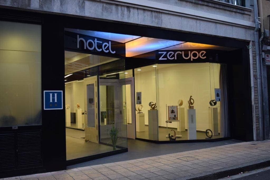 Zerupe Hotel