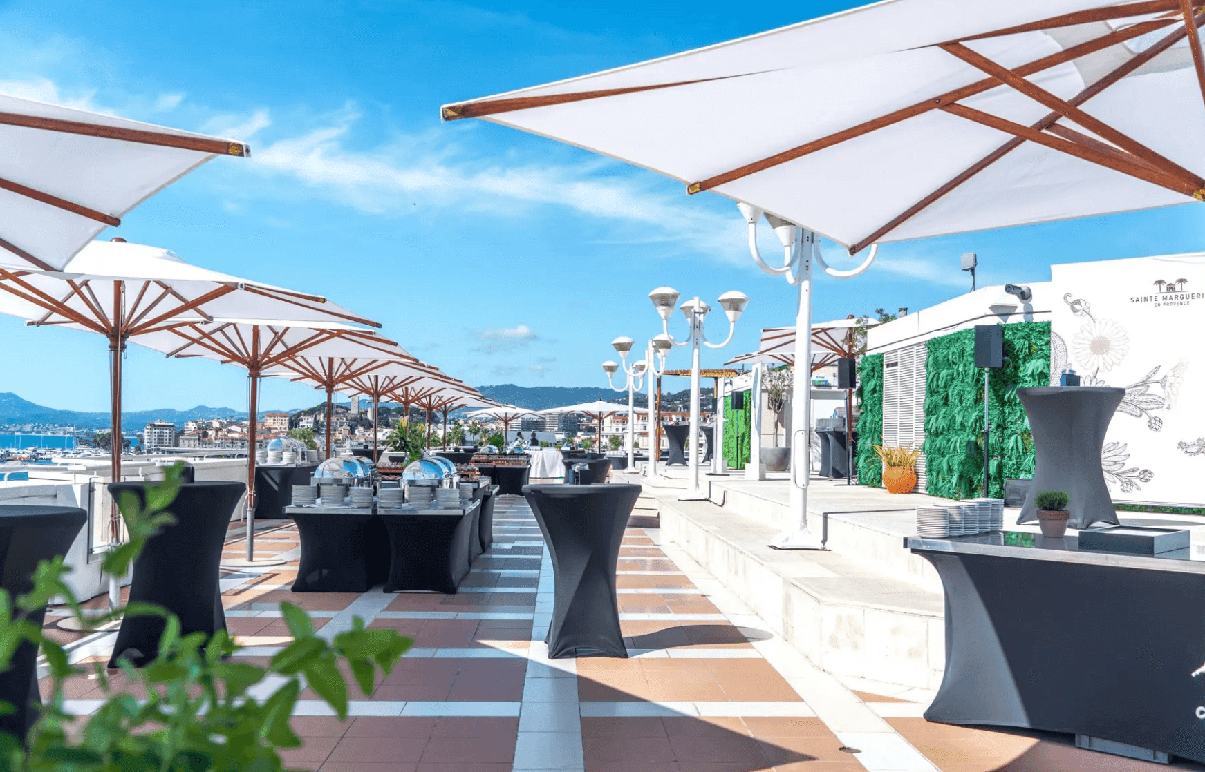 Le Panorama Rooftop