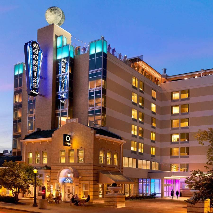 Moonrise Hotel