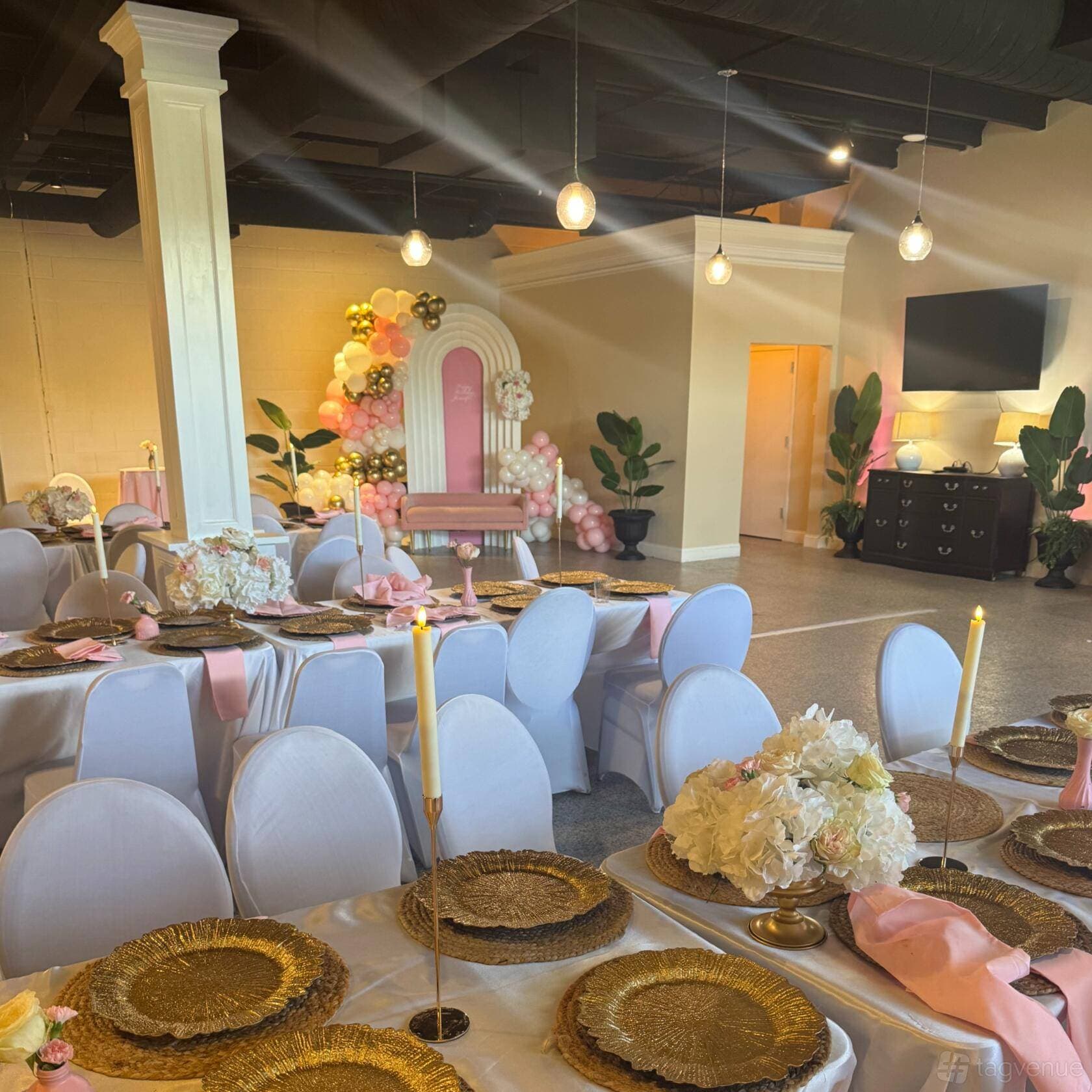 Stella's Venue
