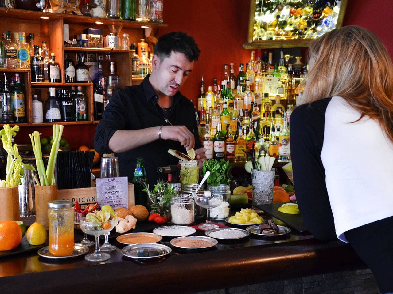 LAB - Cocktail Bar