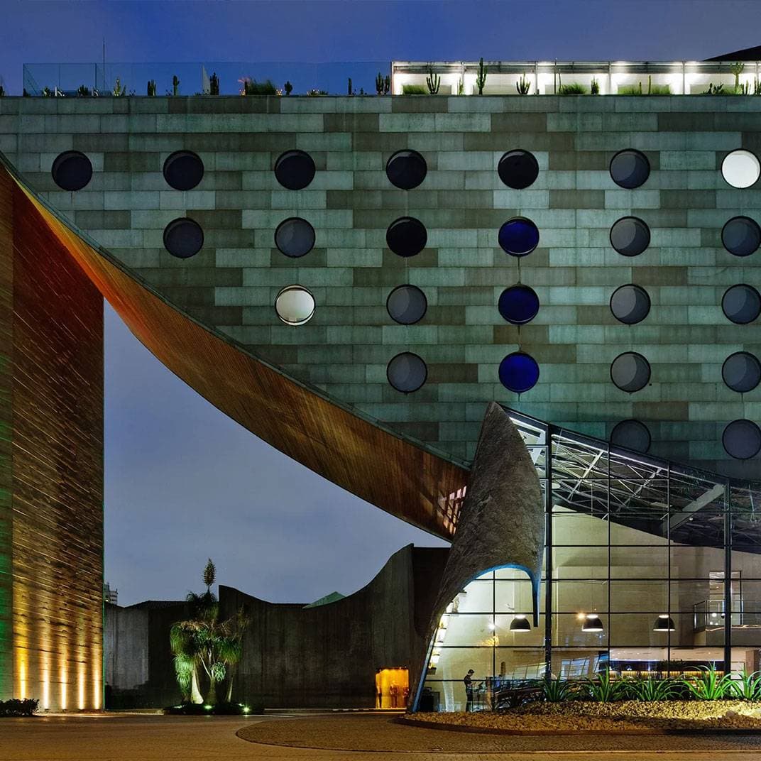 Hotel Unique 1
