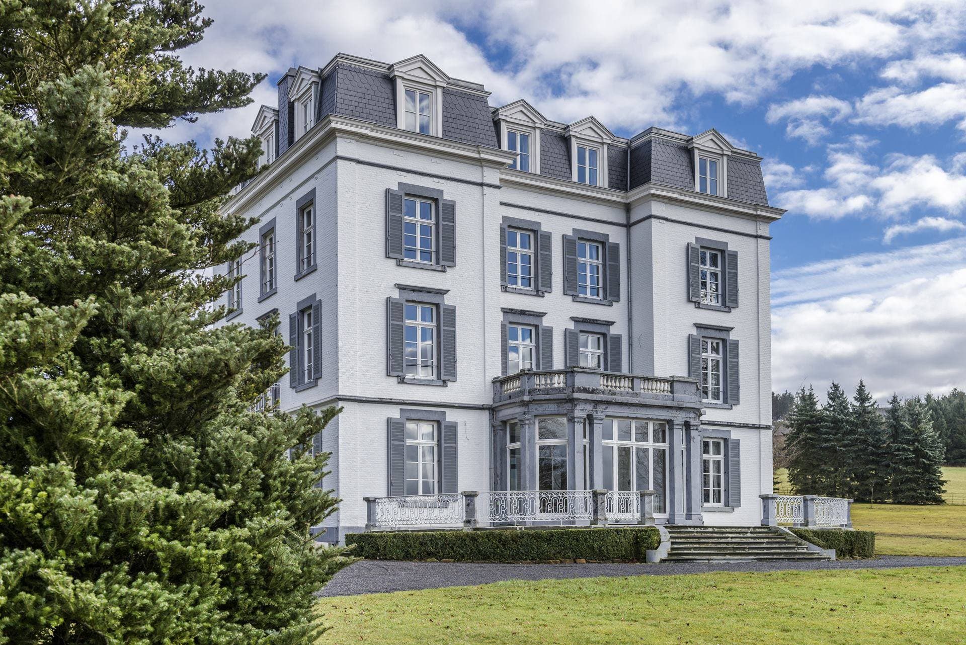 Chateau Charles 1